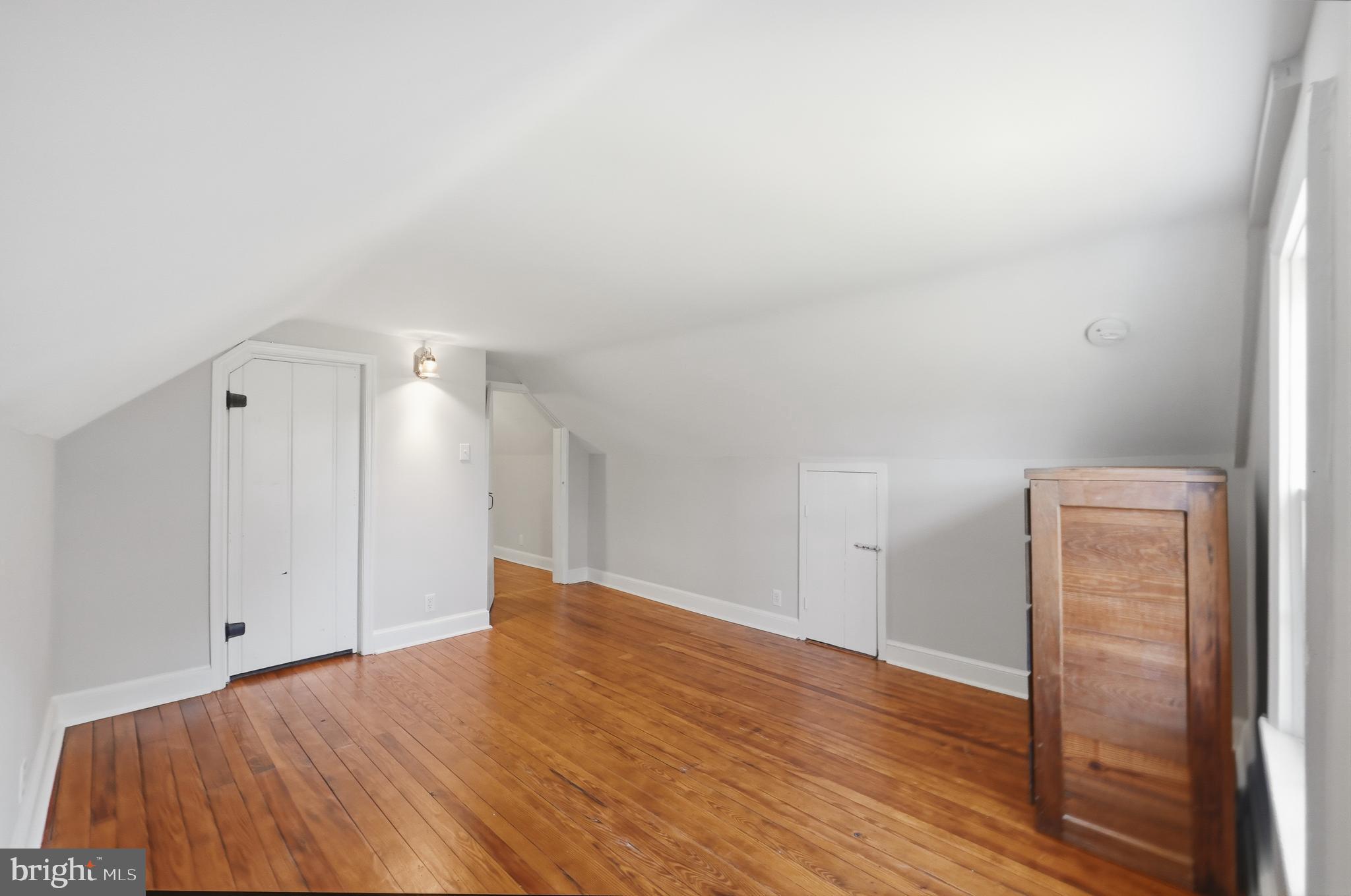 ROCKVILLE OUTSIDE - Residential