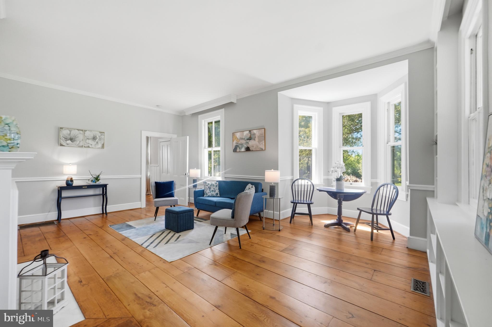 ROCKVILLE OUTSIDE - Residential