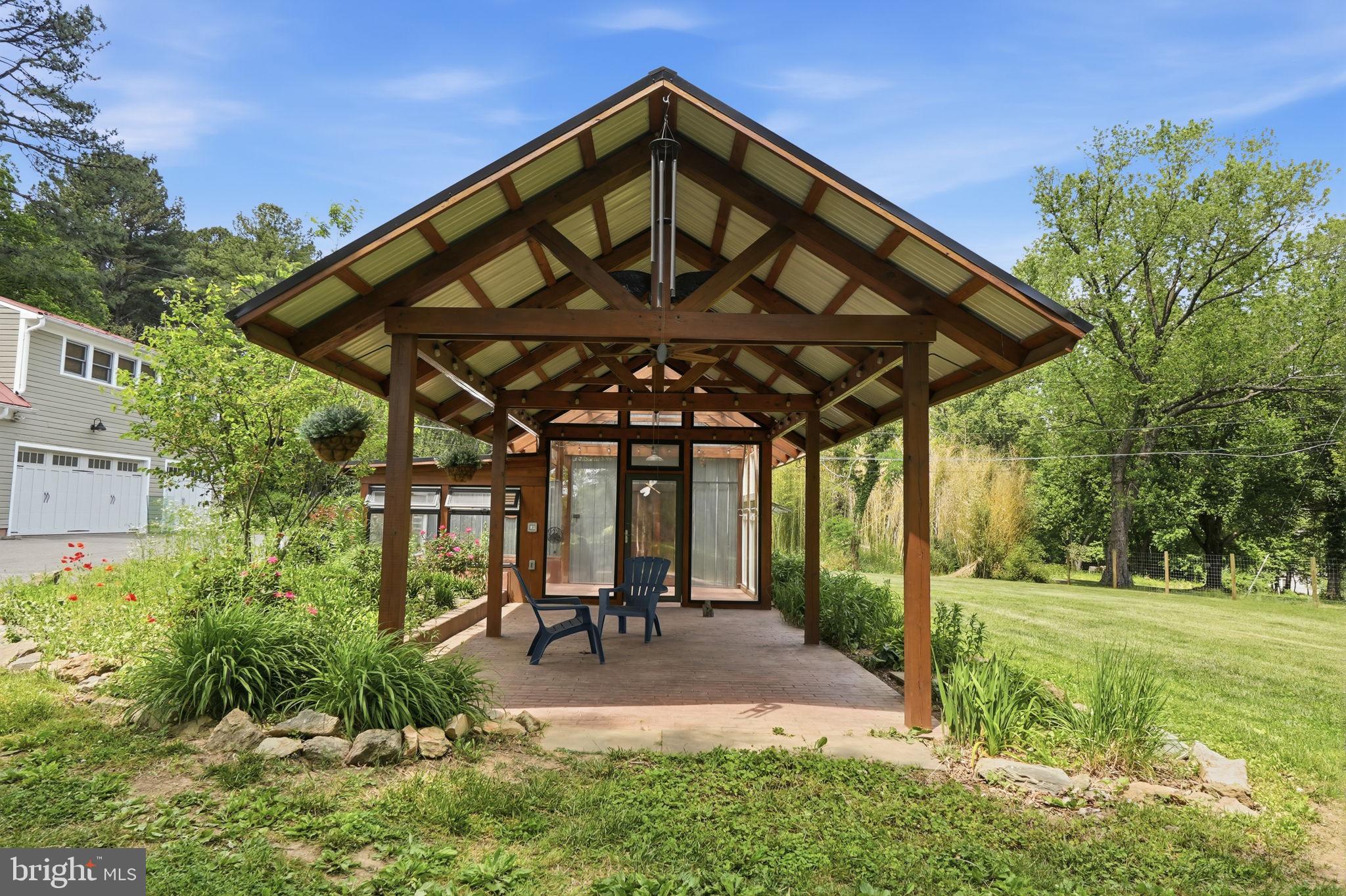 ROCKVILLE OUTSIDE - Residential