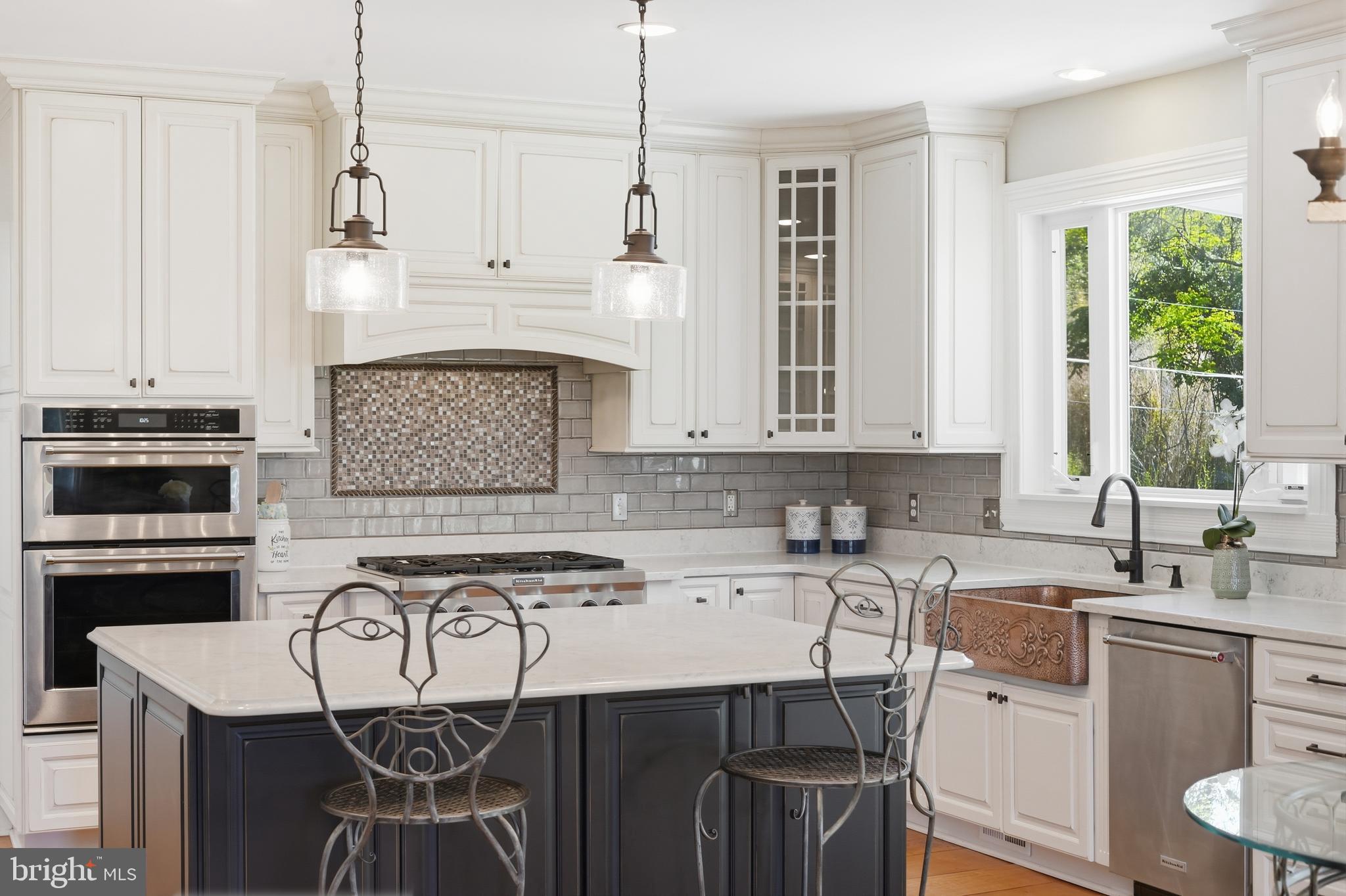 ROCKVILLE OUTSIDE - Residential
