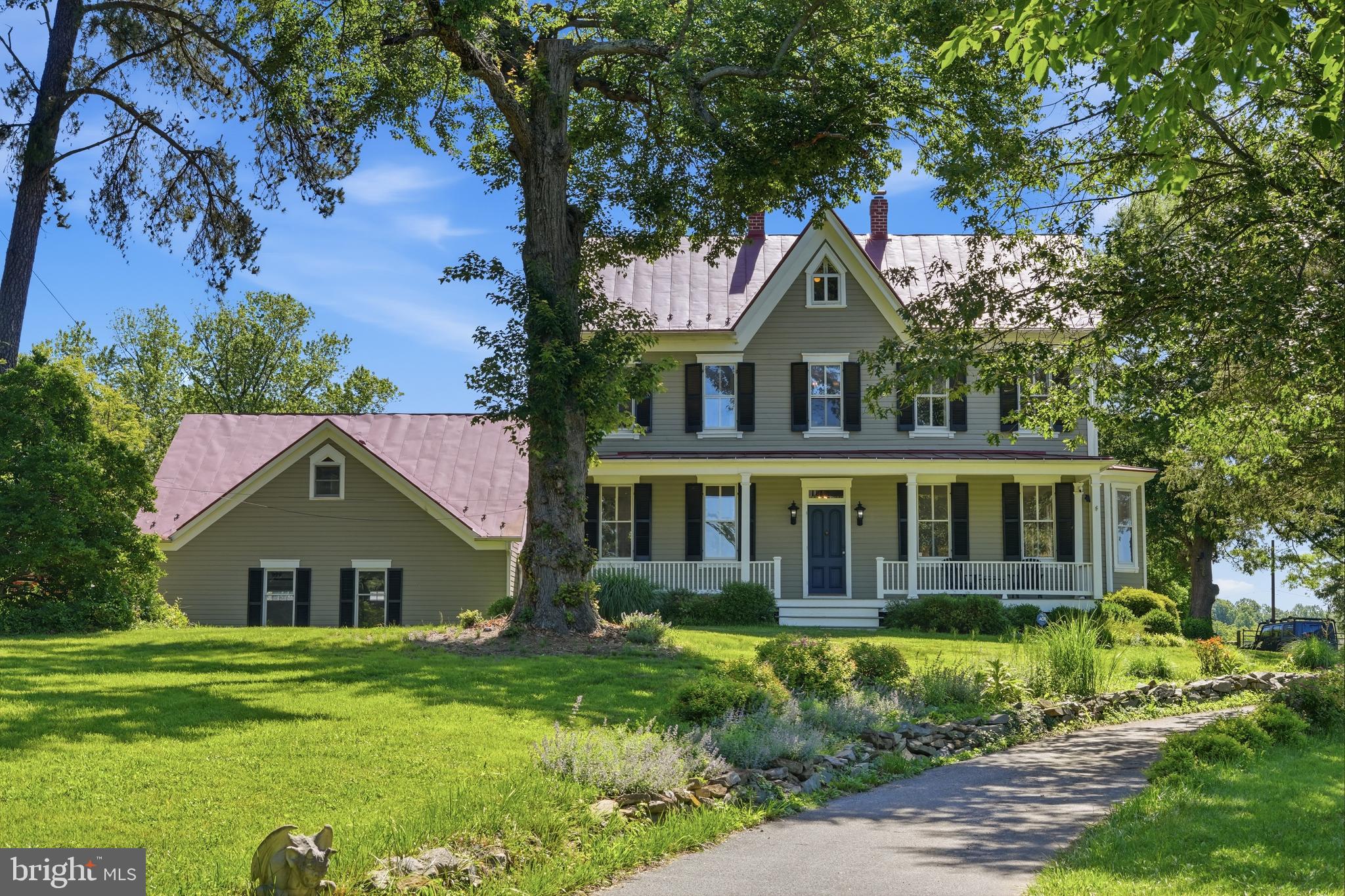 ROCKVILLE OUTSIDE - Residential
