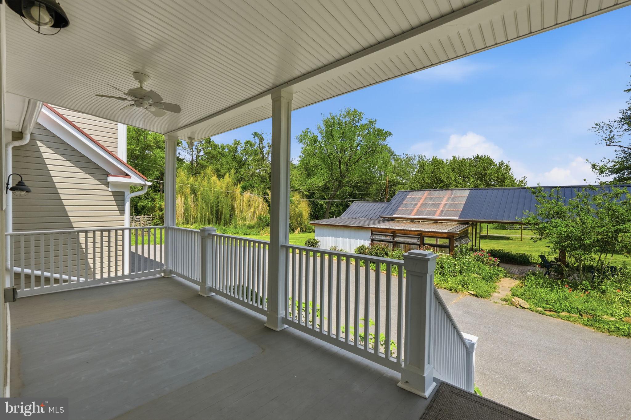 ROCKVILLE OUTSIDE - Residential