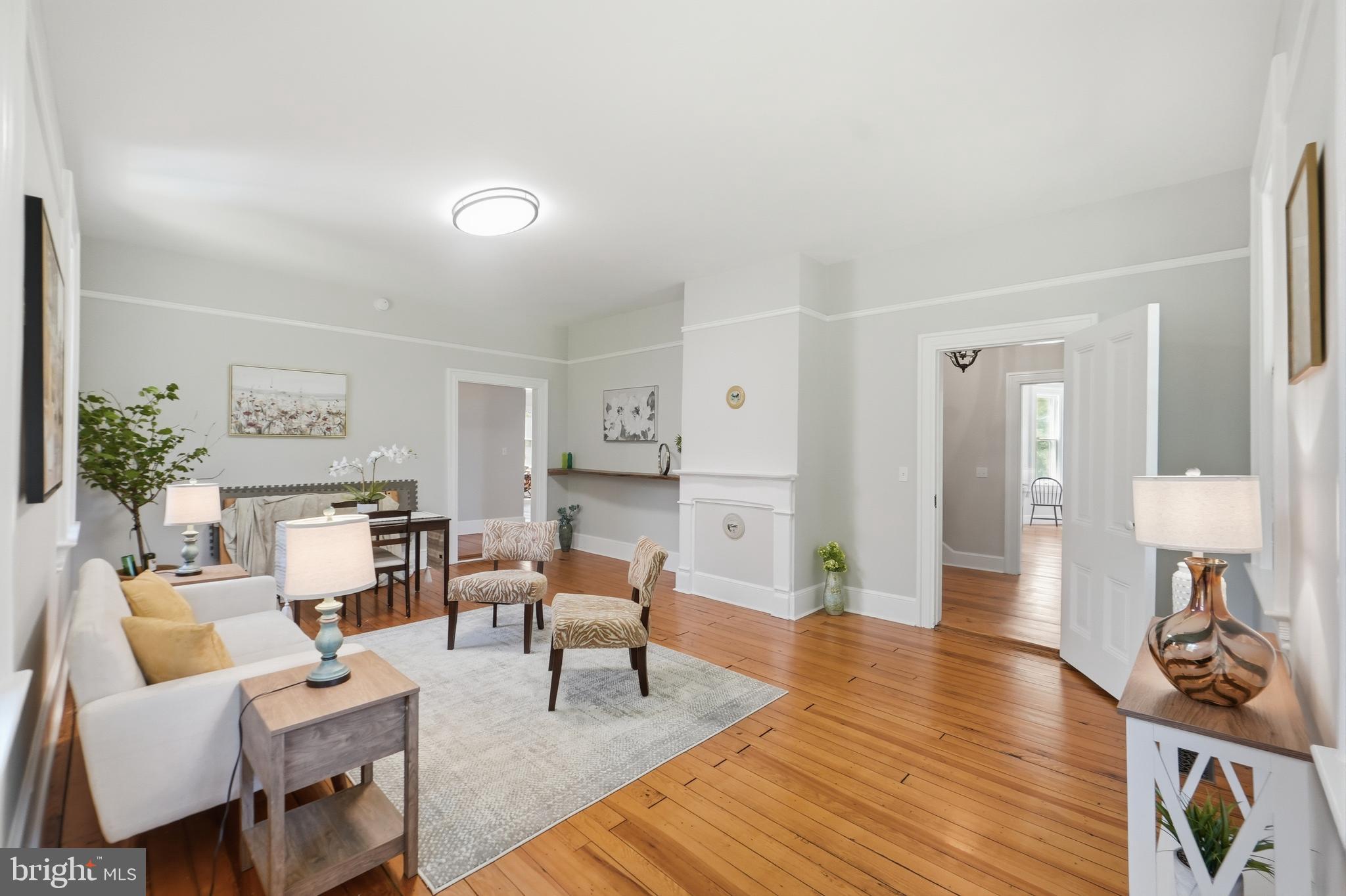 ROCKVILLE OUTSIDE - Residential
