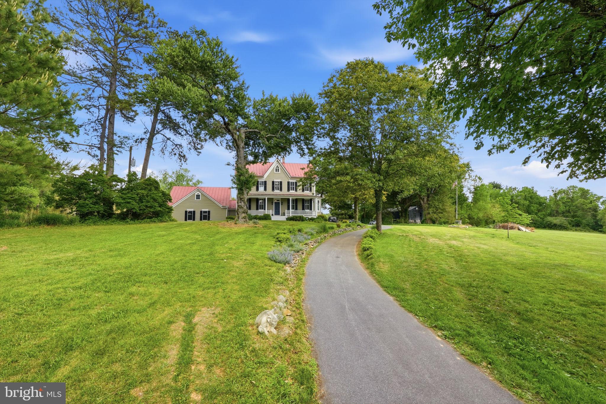 ROCKVILLE OUTSIDE - Residential