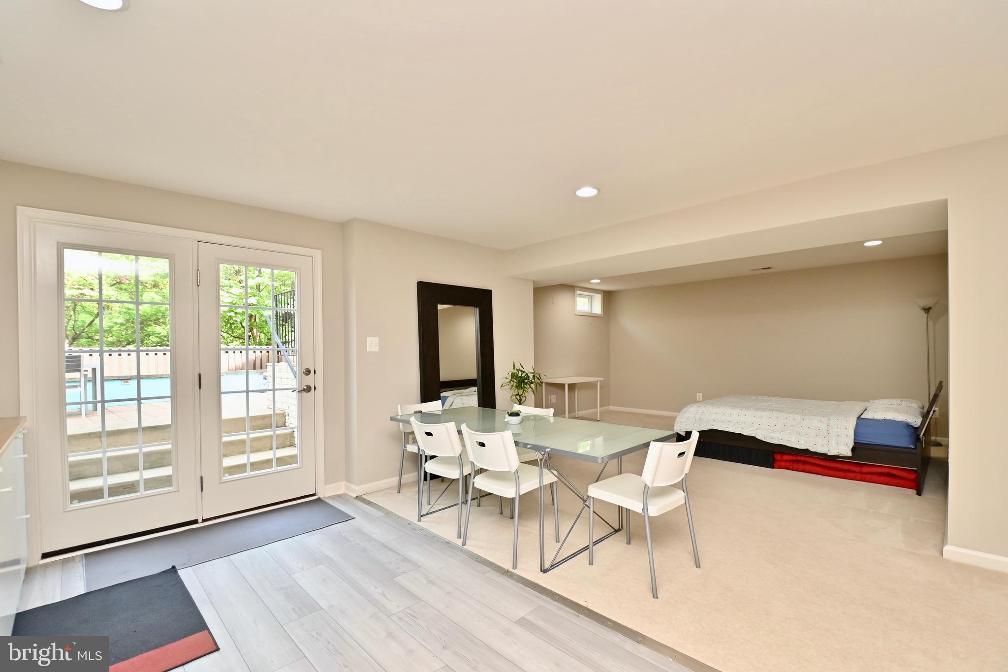 CHANTILLY PLACE - Residential