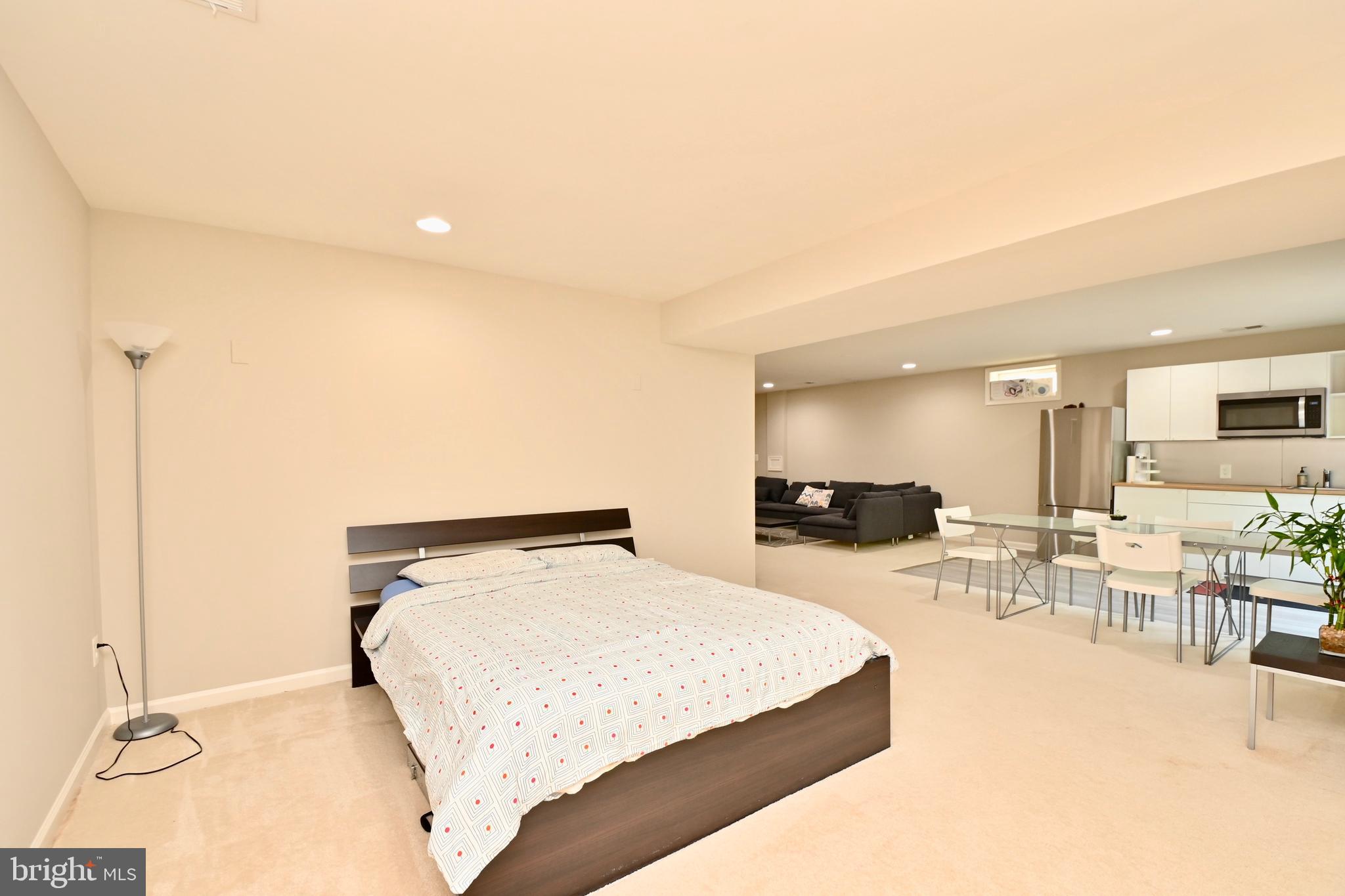 CHANTILLY PLACE - Residential