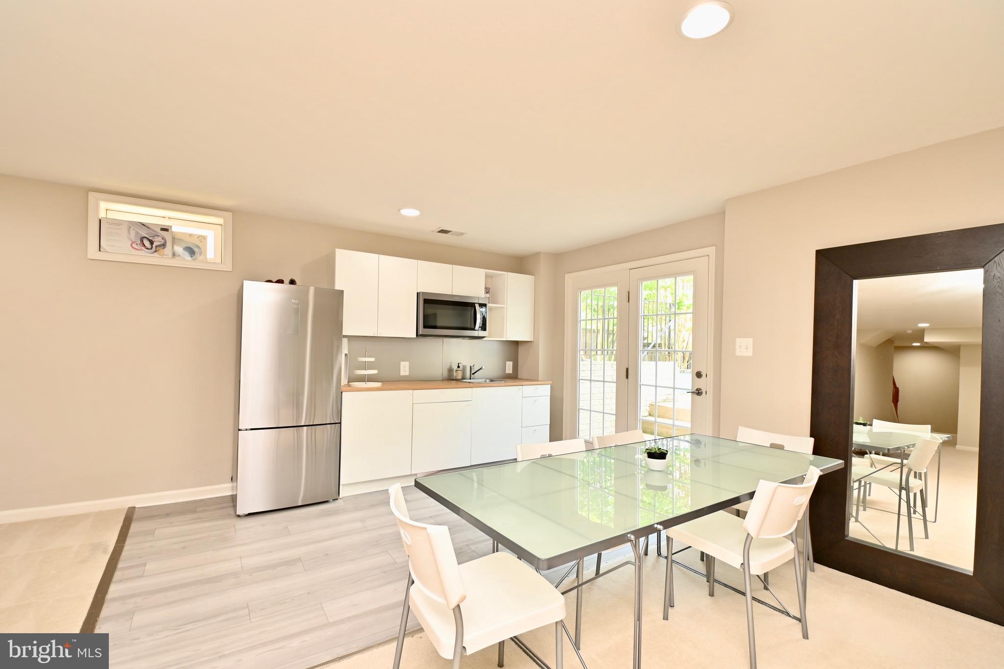 CHANTILLY PLACE - Residential