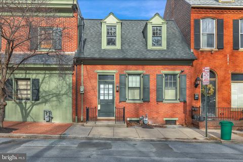 Photo of 205 E Chestnut Street, LANCASTER, PA 17602 (MLS # PALA2082210)