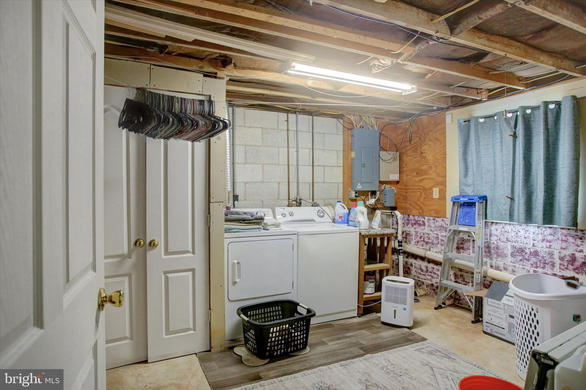 DEER PARK EST - Residential