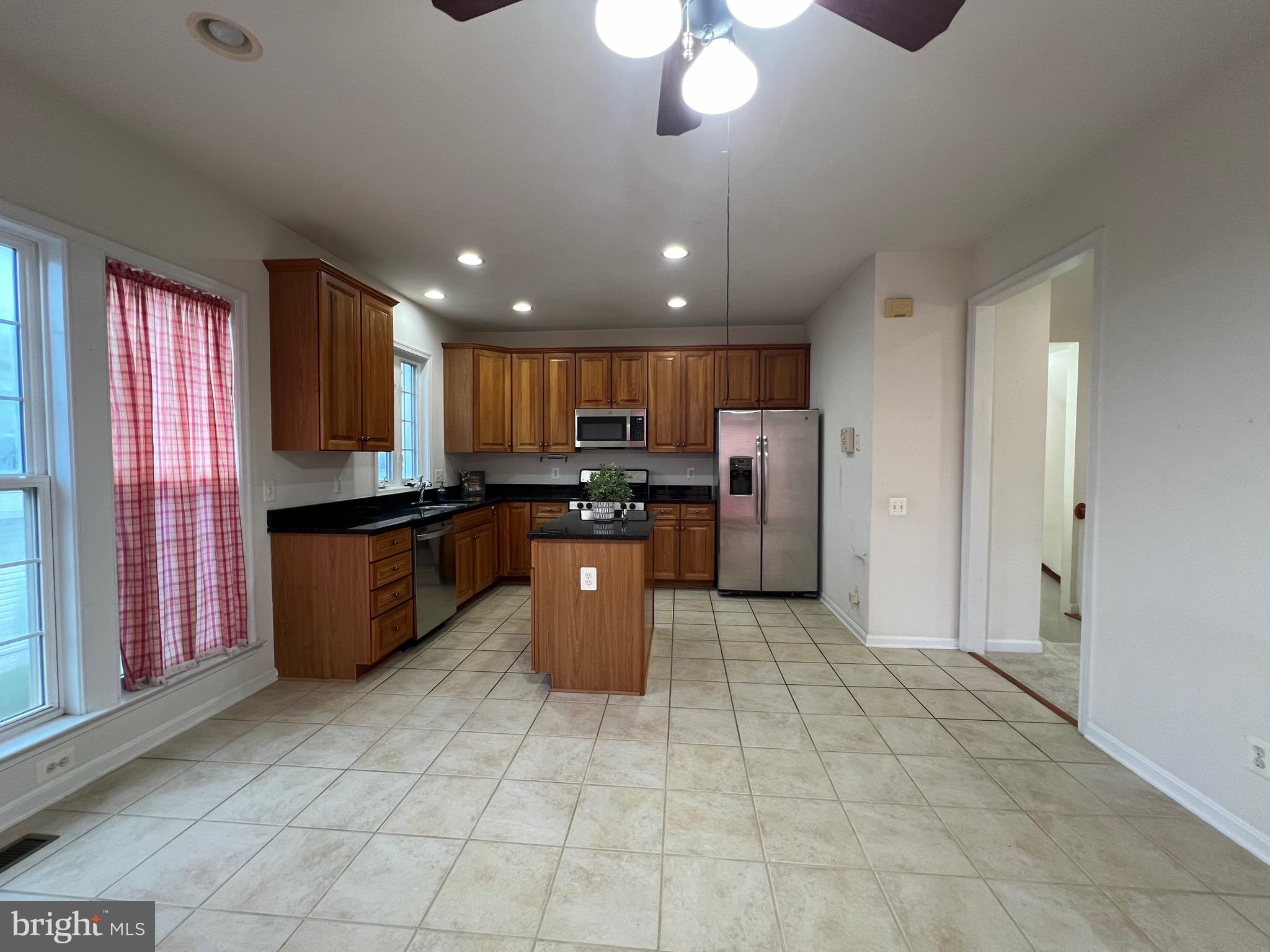 FAIRCREST - Residential Lease