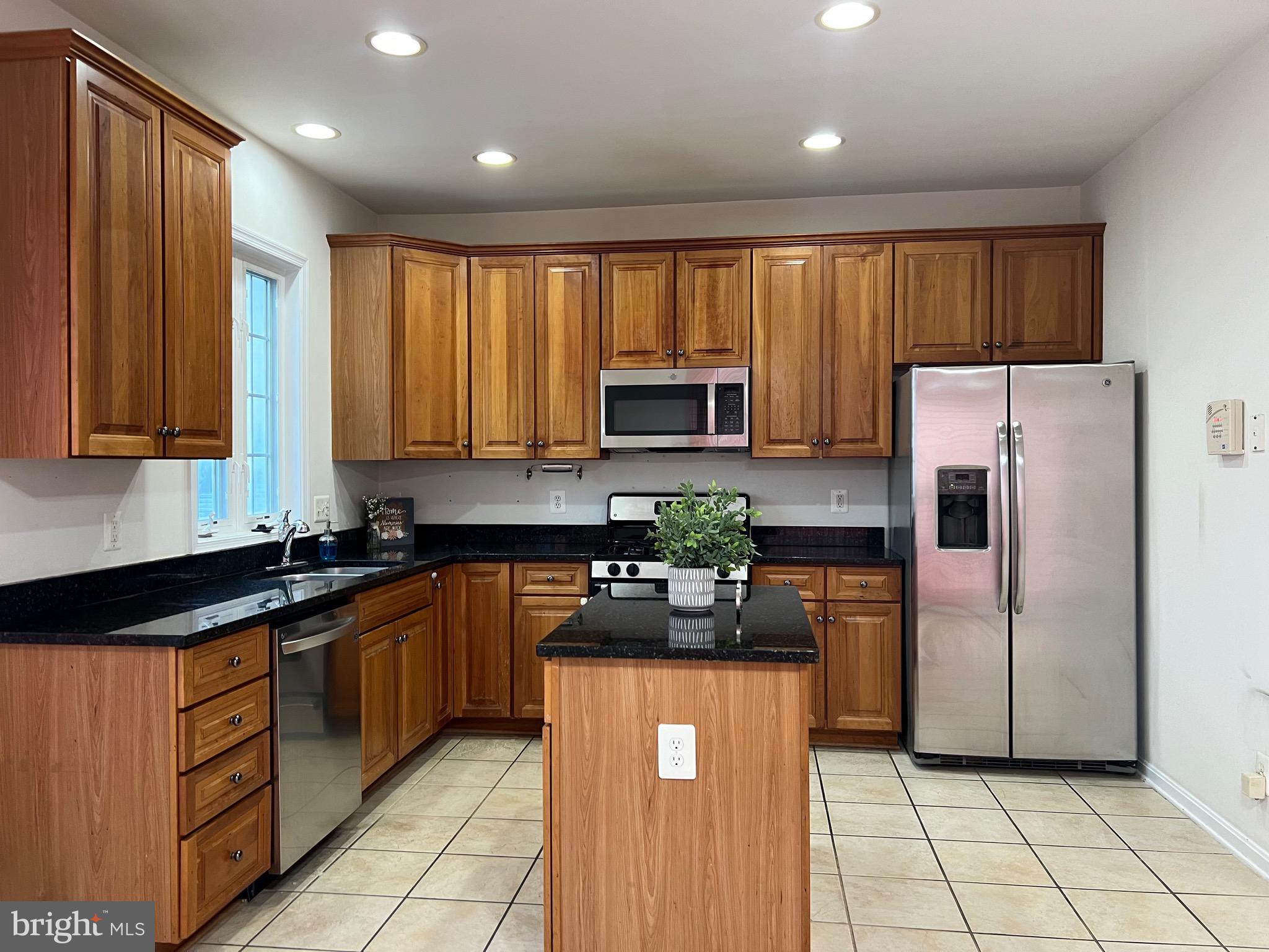 FAIRCREST - Residential Lease