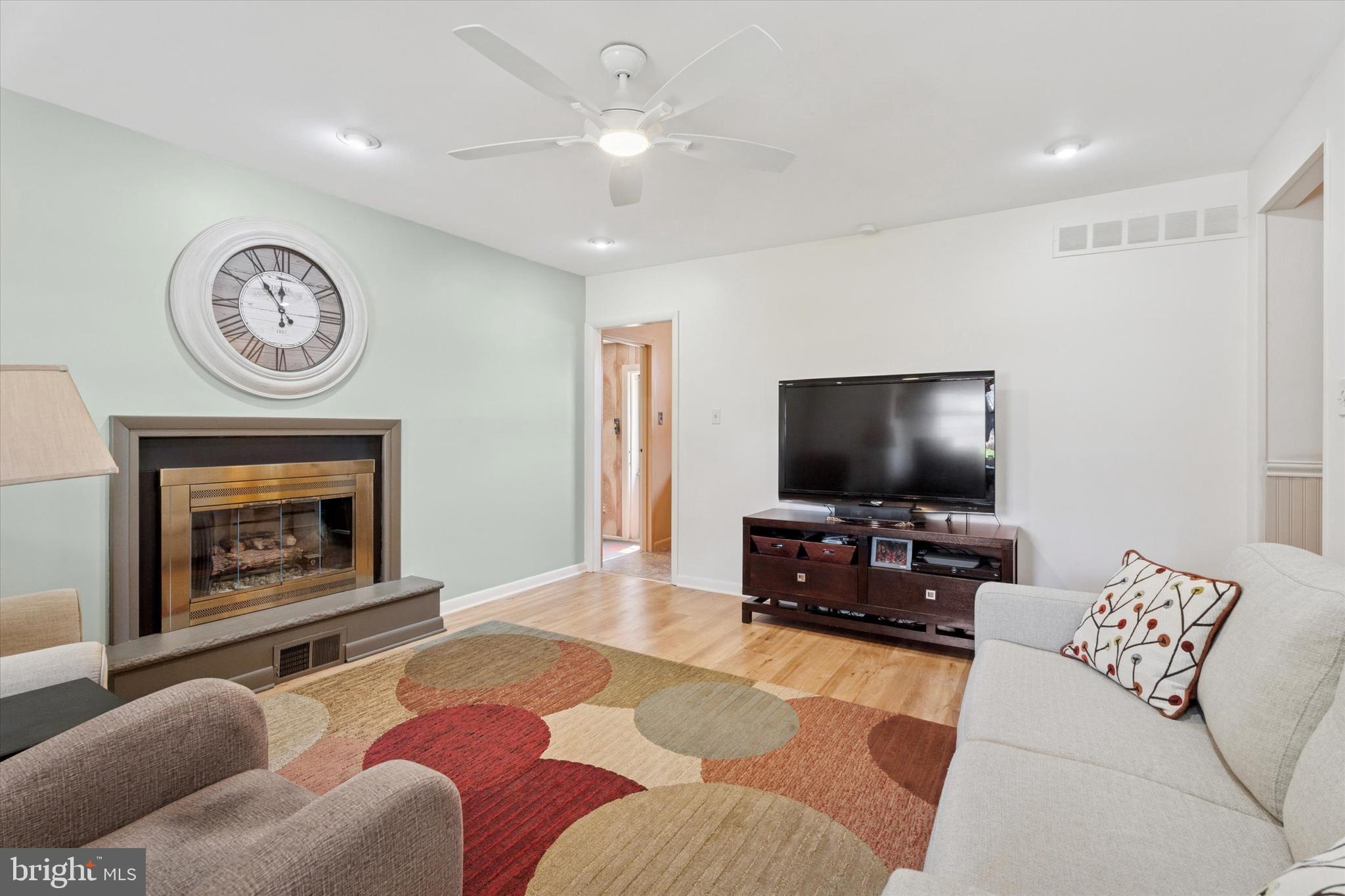 GRAVEL HILL FARM - Residential