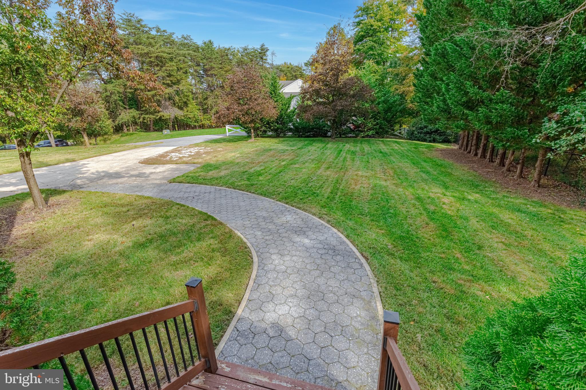 STRAWBERRY HILLS - Residential