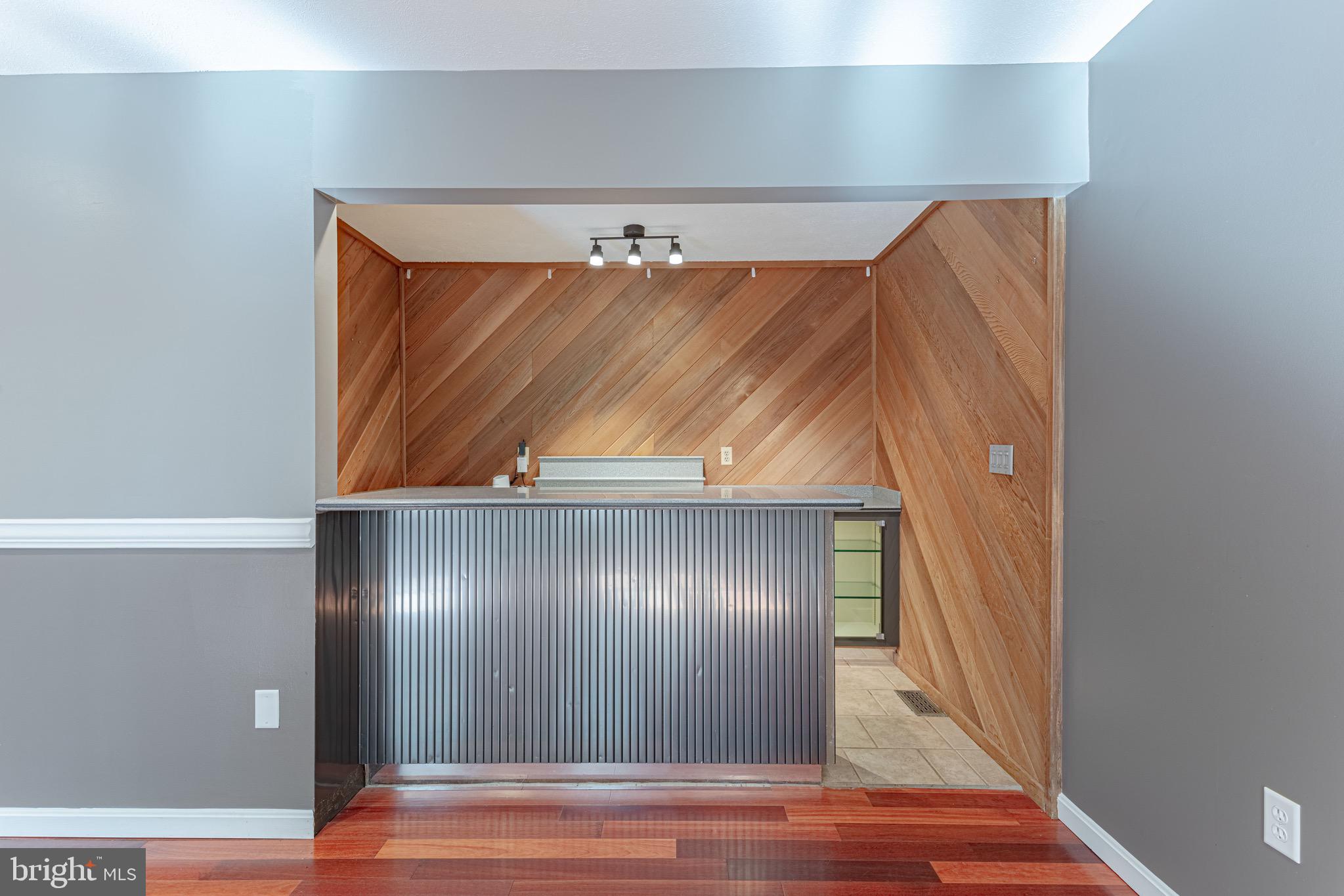 STRAWBERRY HILLS - Residential