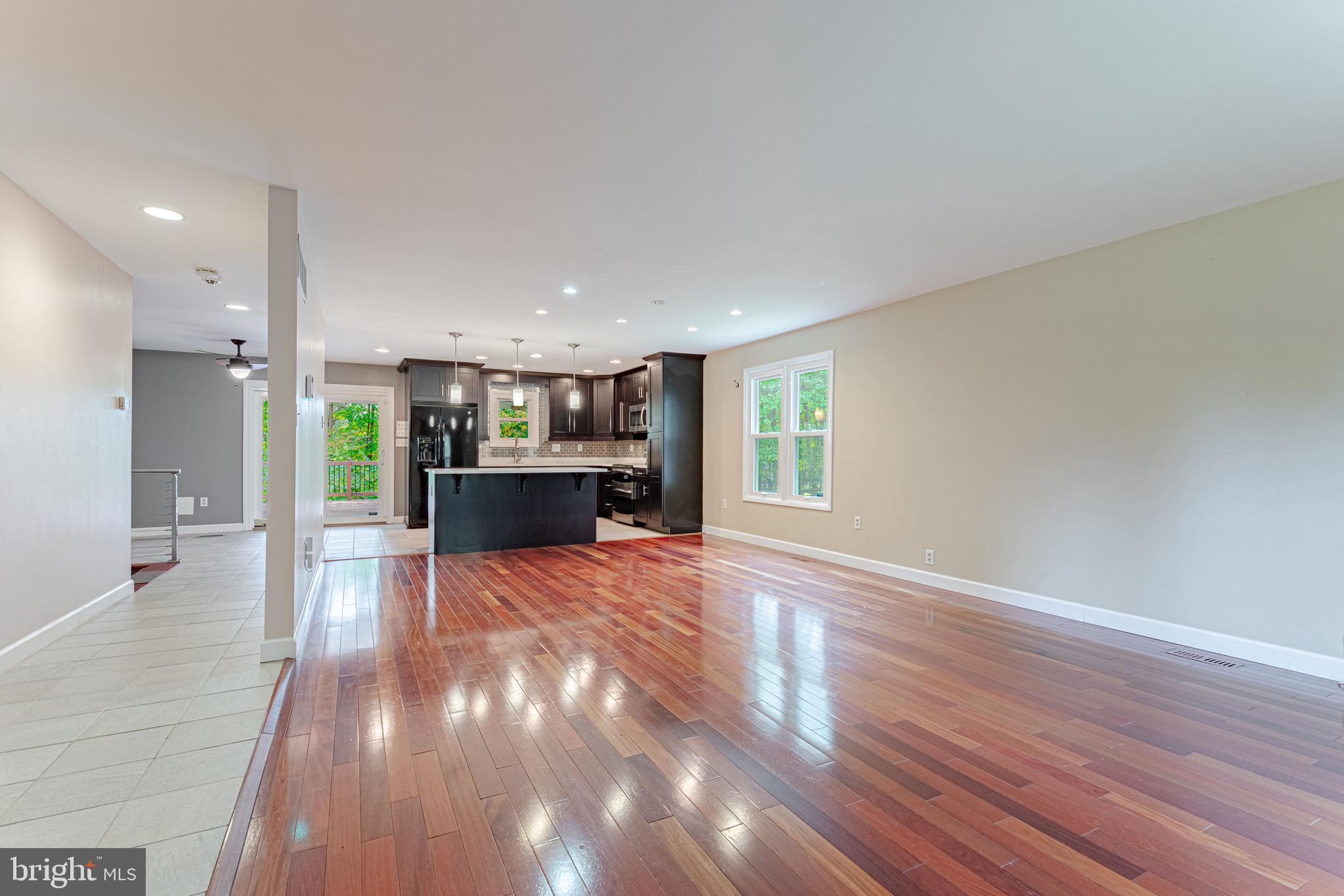 STRAWBERRY HILLS - Residential