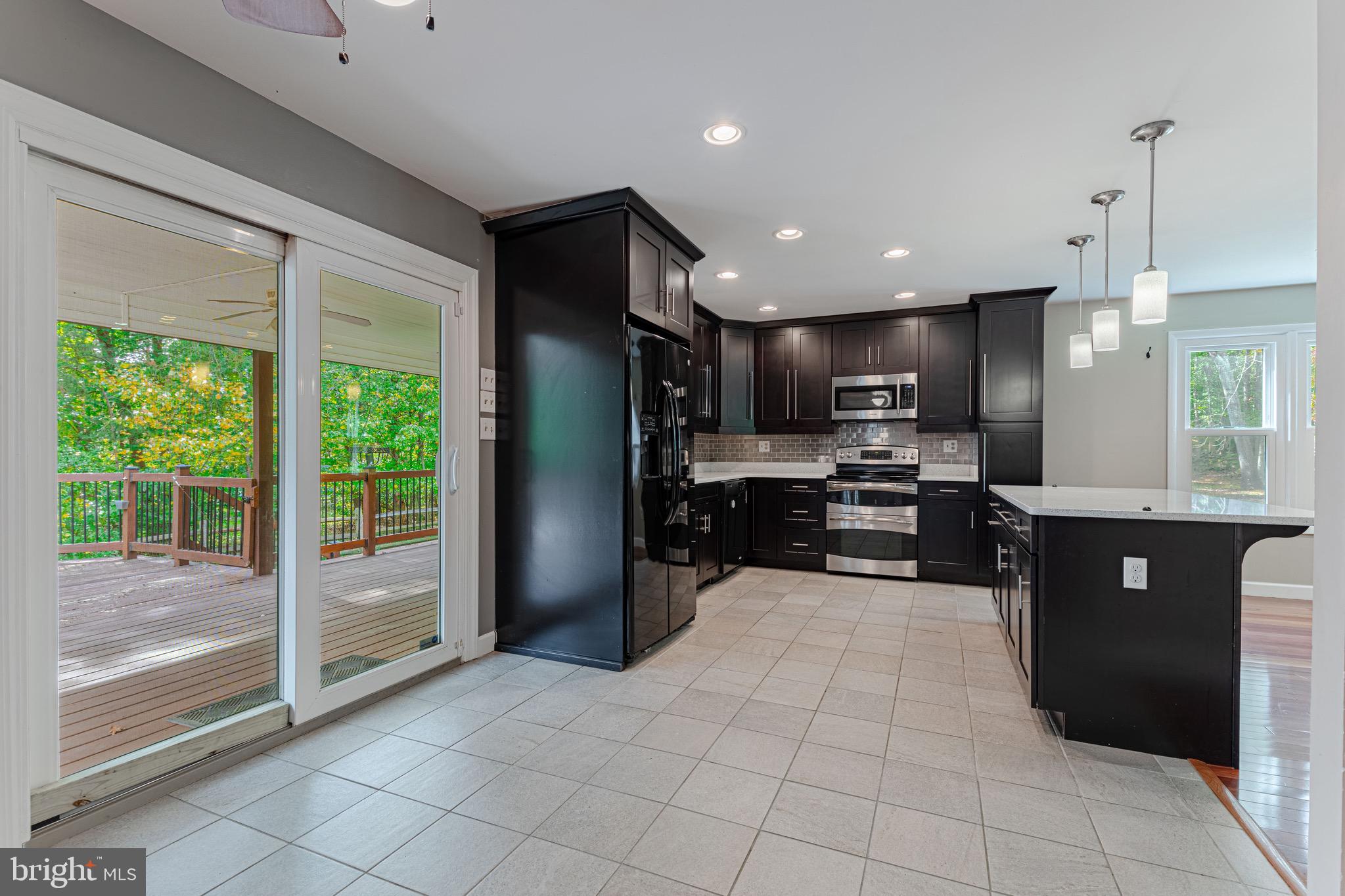 STRAWBERRY HILLS - Residential