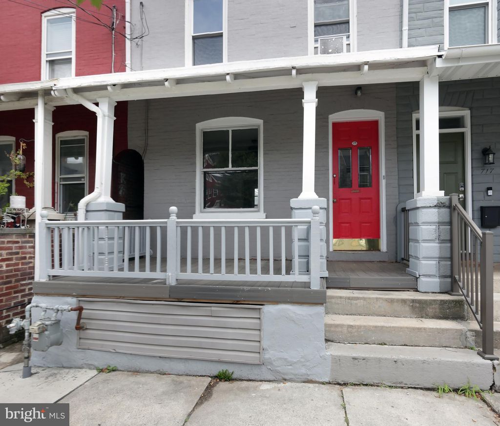 Photo of 719 N QUEEN ST, LANCASTER, PA 17603 (MLS # PALA2038056)
