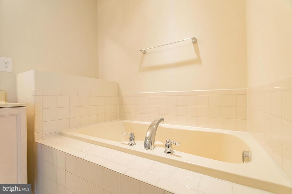 PRENTISS POINT - Residential