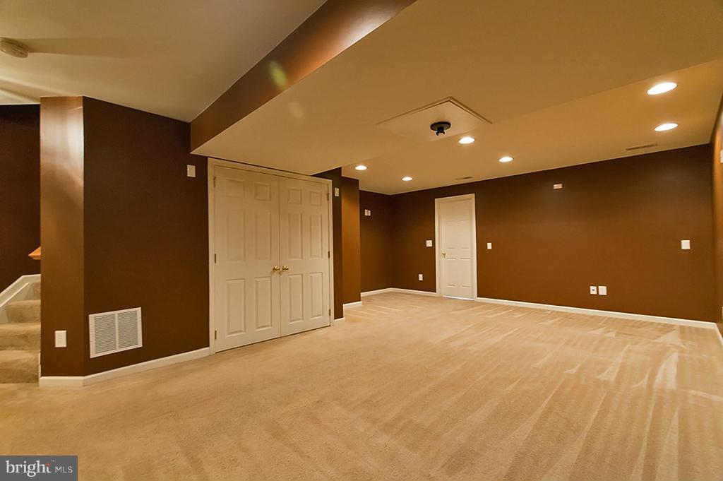 PRENTISS POINT - Residential