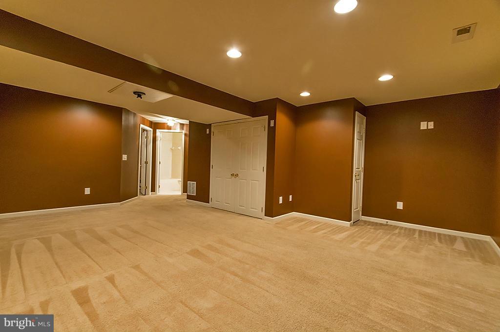 PRENTISS POINT - Residential