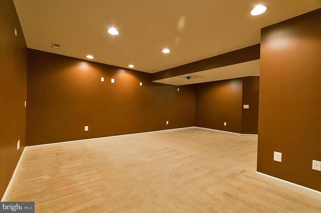 PRENTISS POINT - Residential