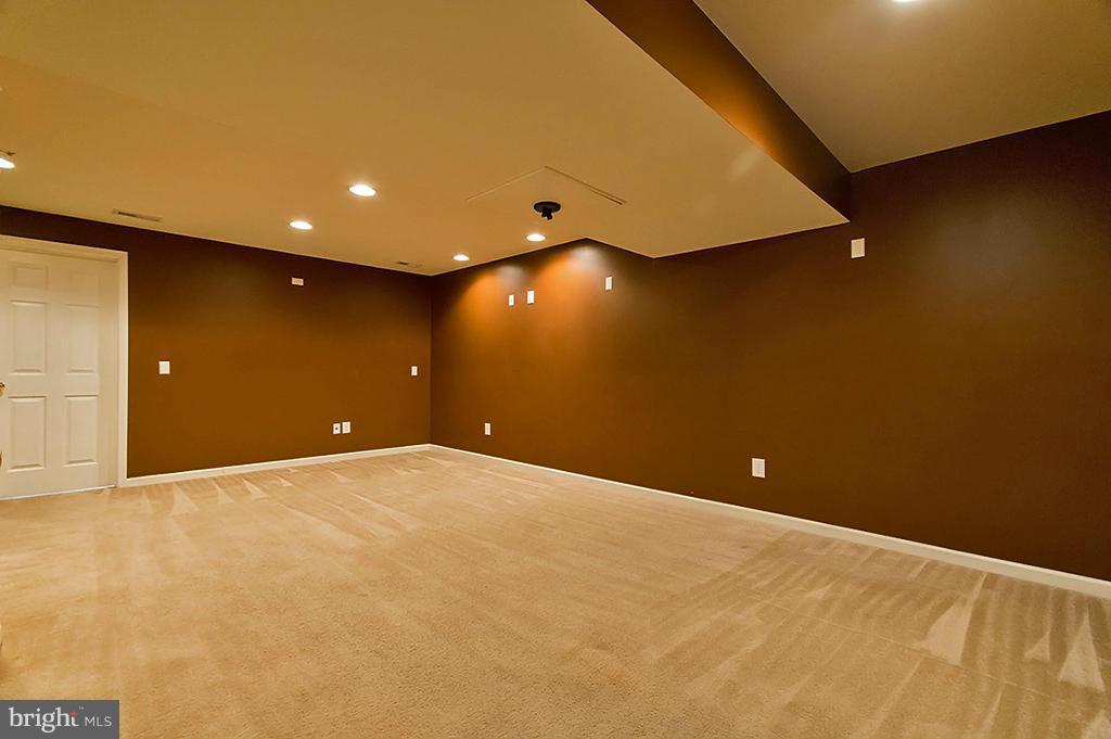 PRENTISS POINT - Residential