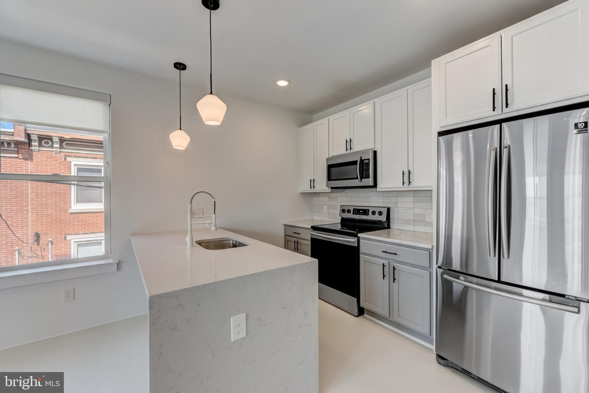 2038 N FRONT STREET 501