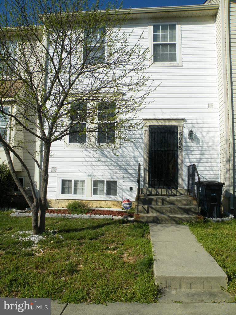 COLONY SQUARE - Residential