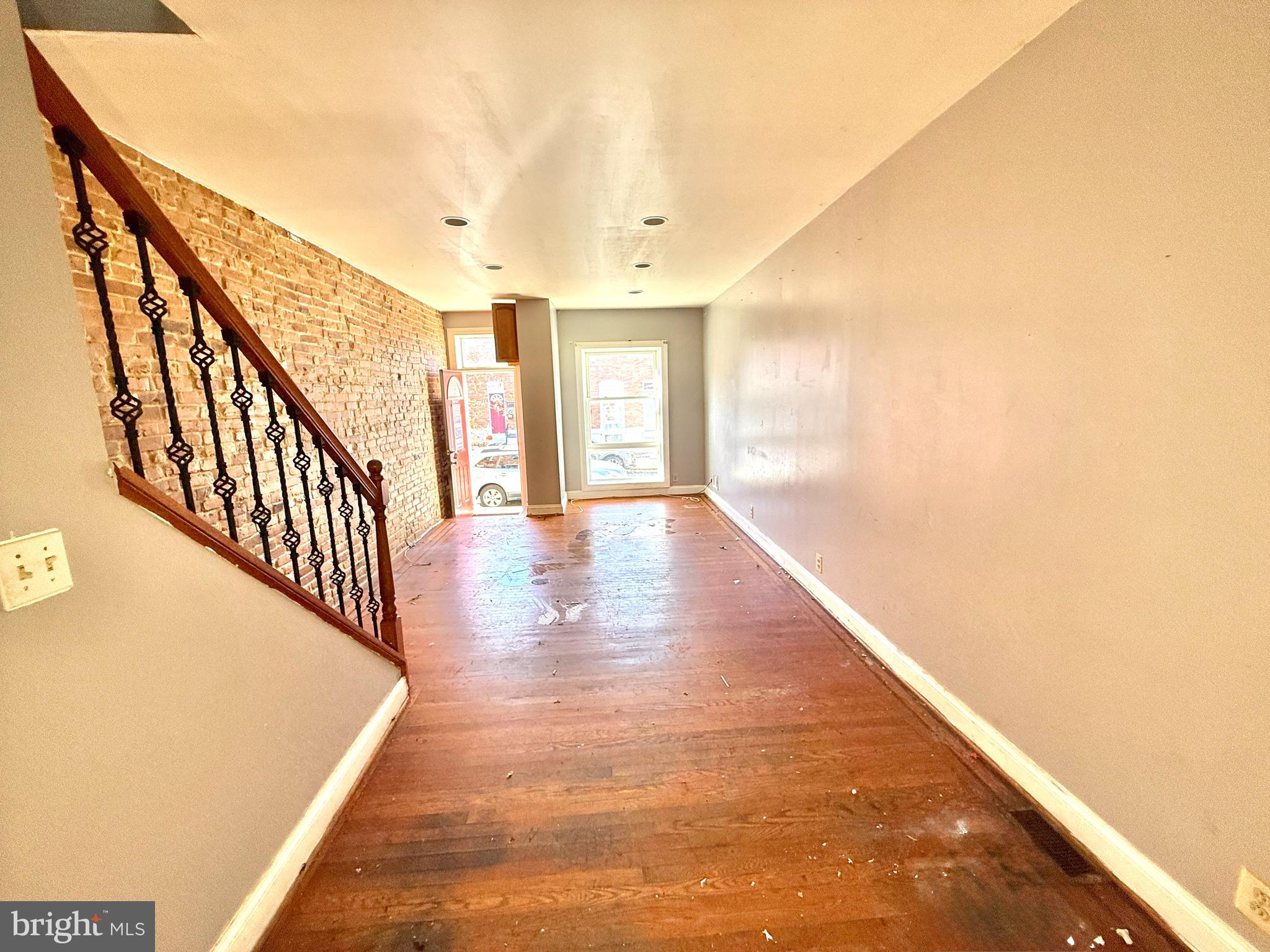 GREEKTOWN - Residential