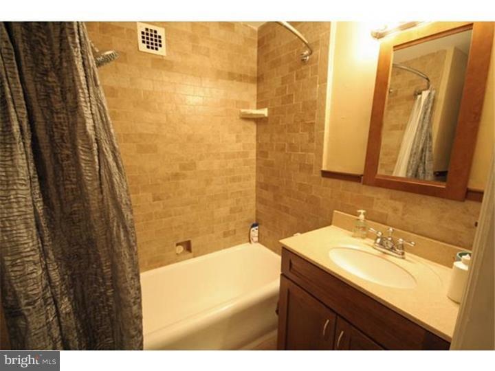 CENTER CITY - Residential Lease