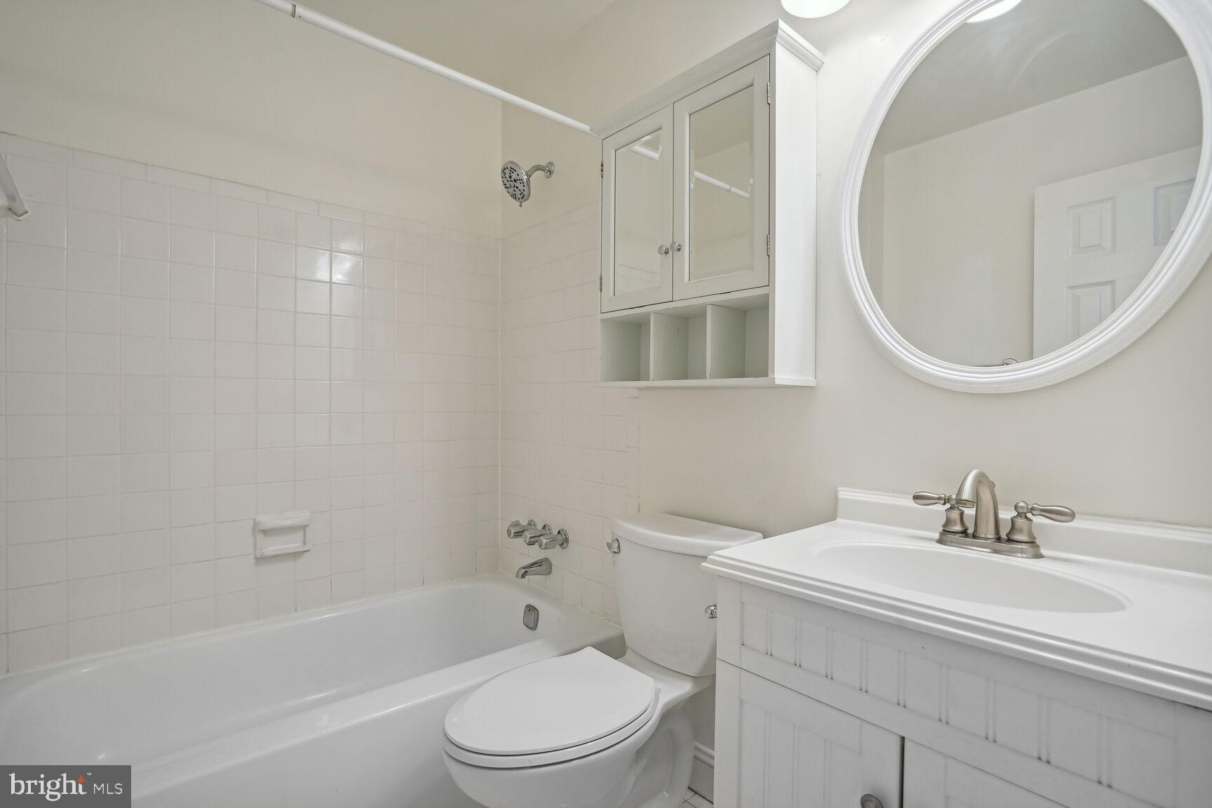 NEWBERRY STATION - Residential Lease