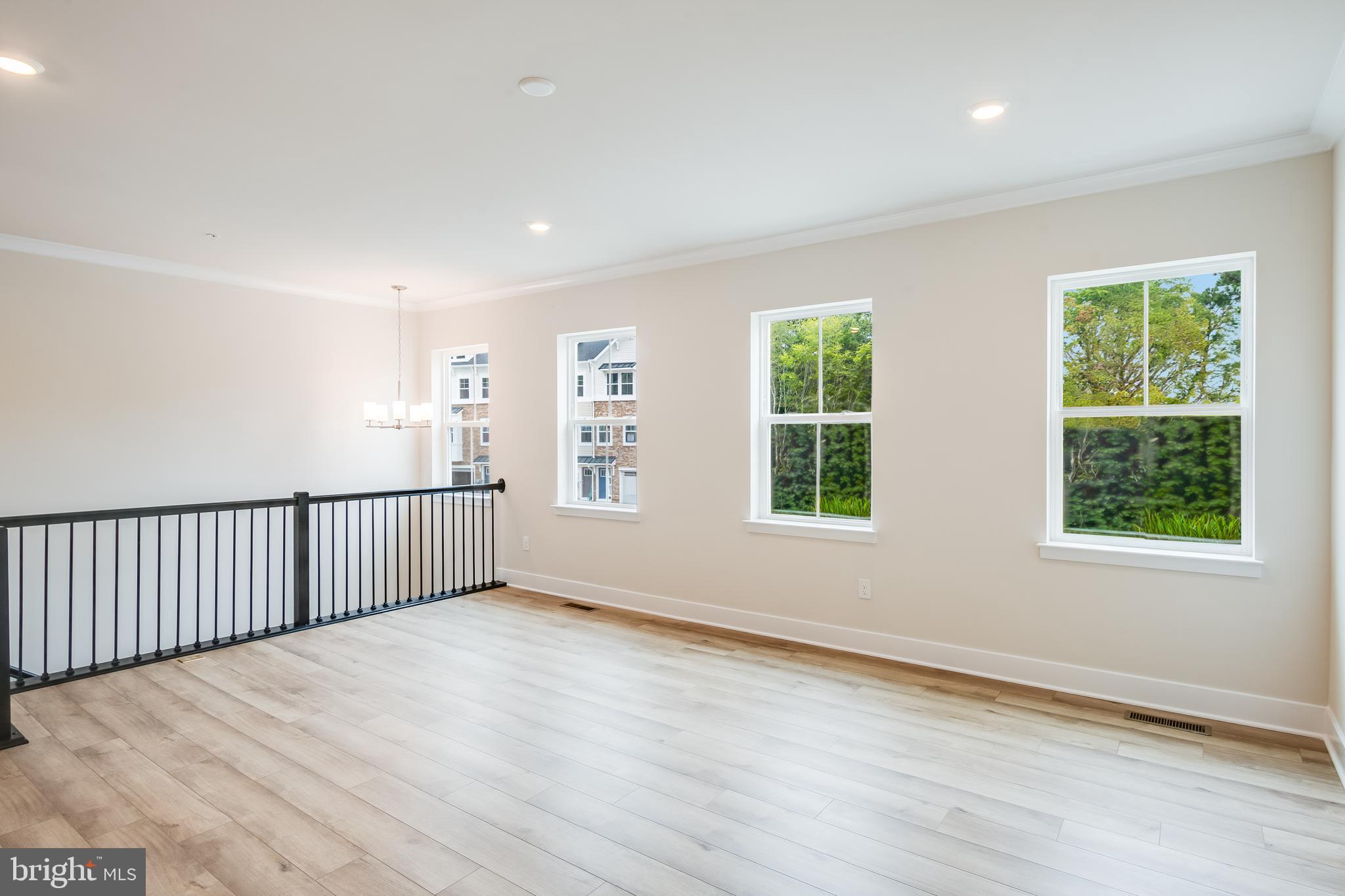 SEA OAKS VILLAGE - Residential