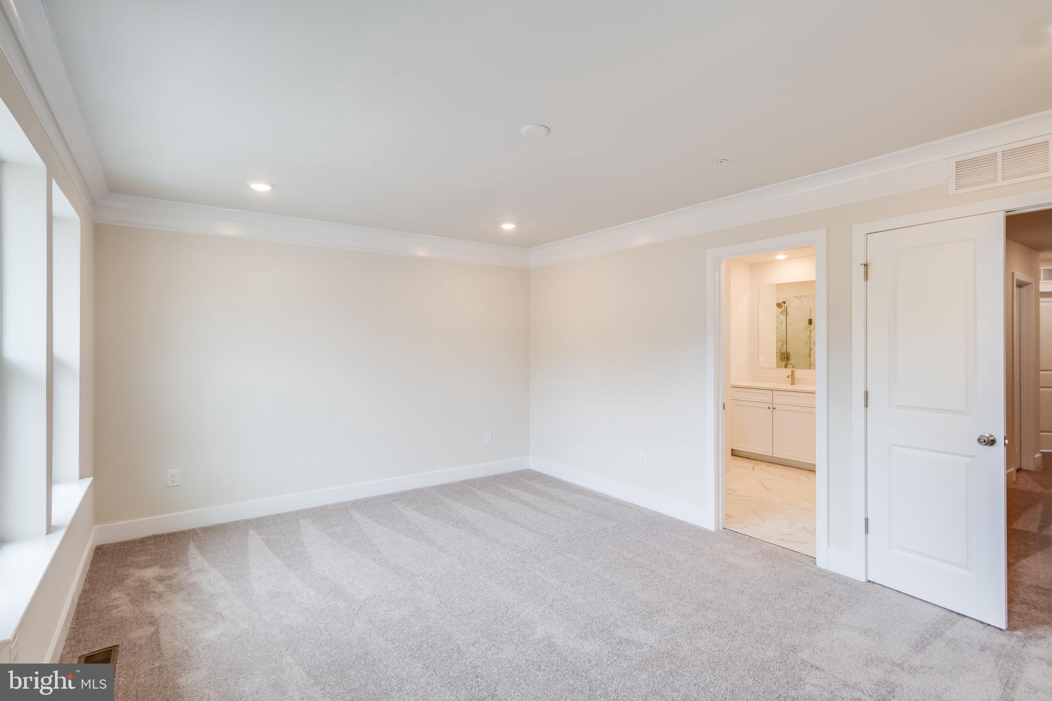 SEA OAKS VILLAGE - Residential