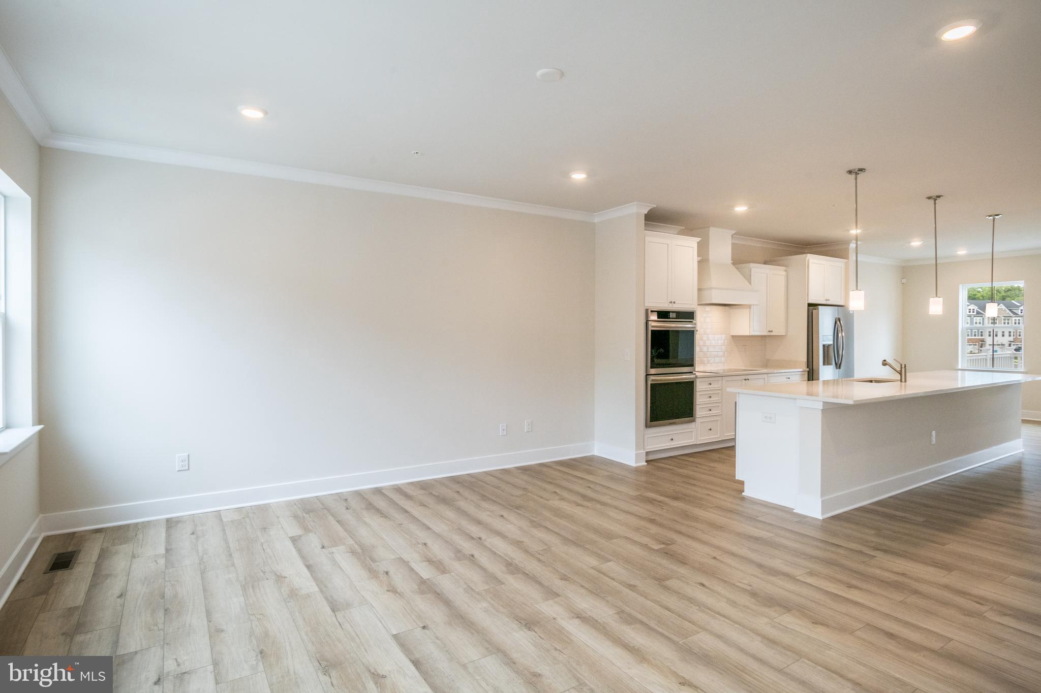 SEA OAKS VILLAGE - Residential