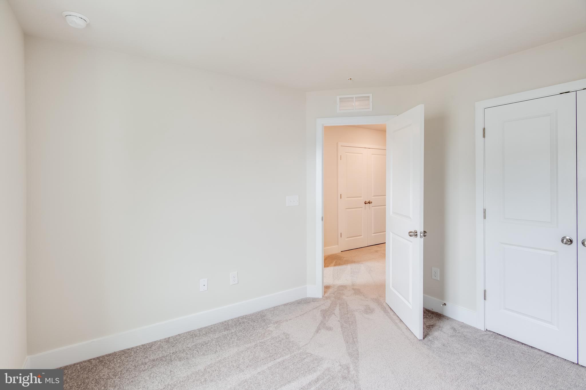 SEA OAKS VILLAGE - Residential