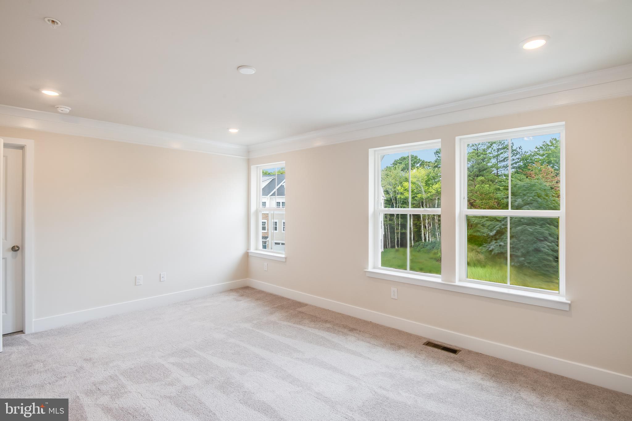 SEA OAKS VILLAGE - Residential