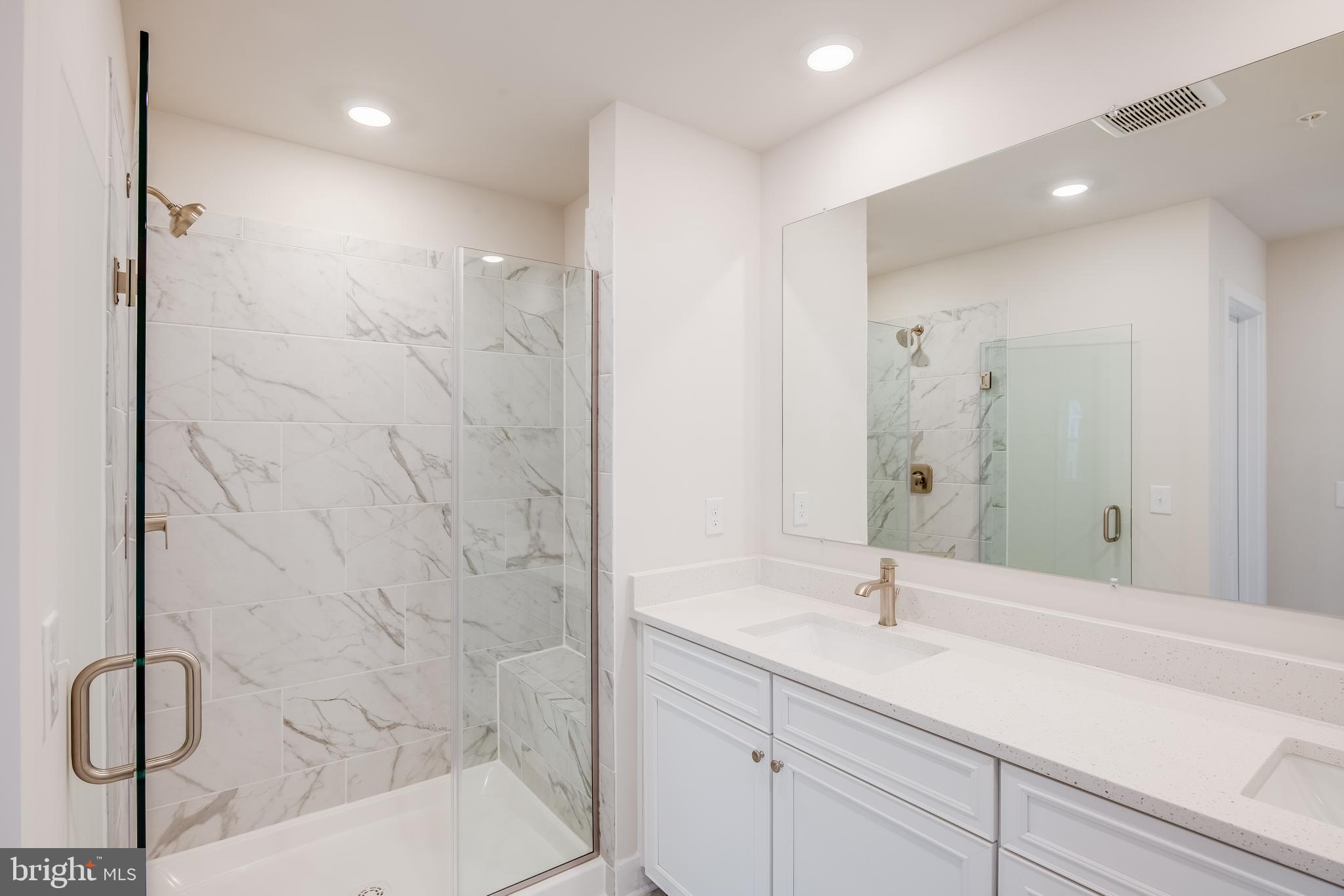 SEA OAKS VILLAGE - Residential