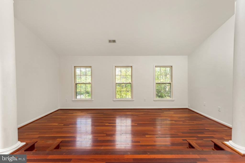 MEADOWS OF MINNIEVILLE - Residential