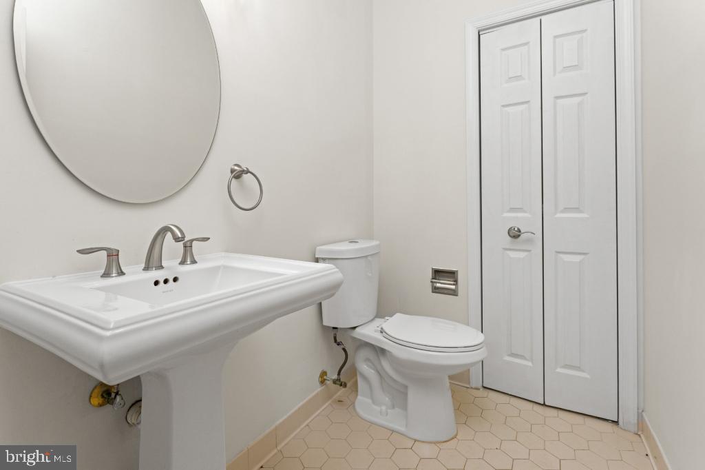 MEADOWS OF MINNIEVILLE - Residential