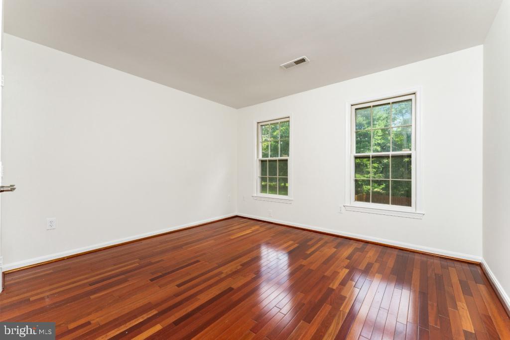 MEADOWS OF MINNIEVILLE - Residential