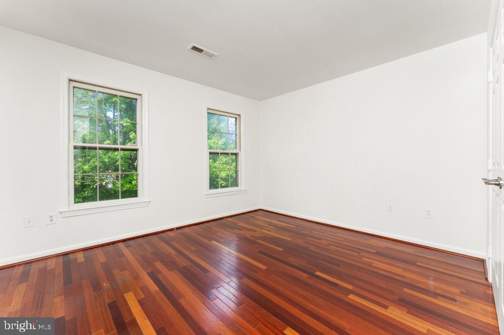 MEADOWS OF MINNIEVILLE - Residential