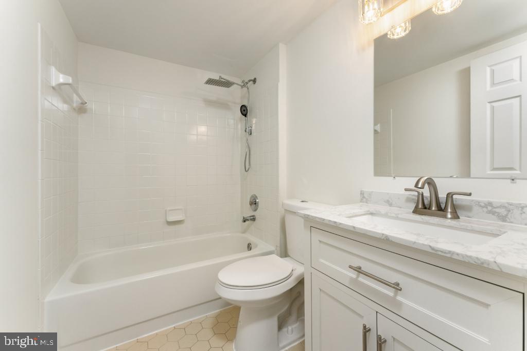 MEADOWS OF MINNIEVILLE - Residential