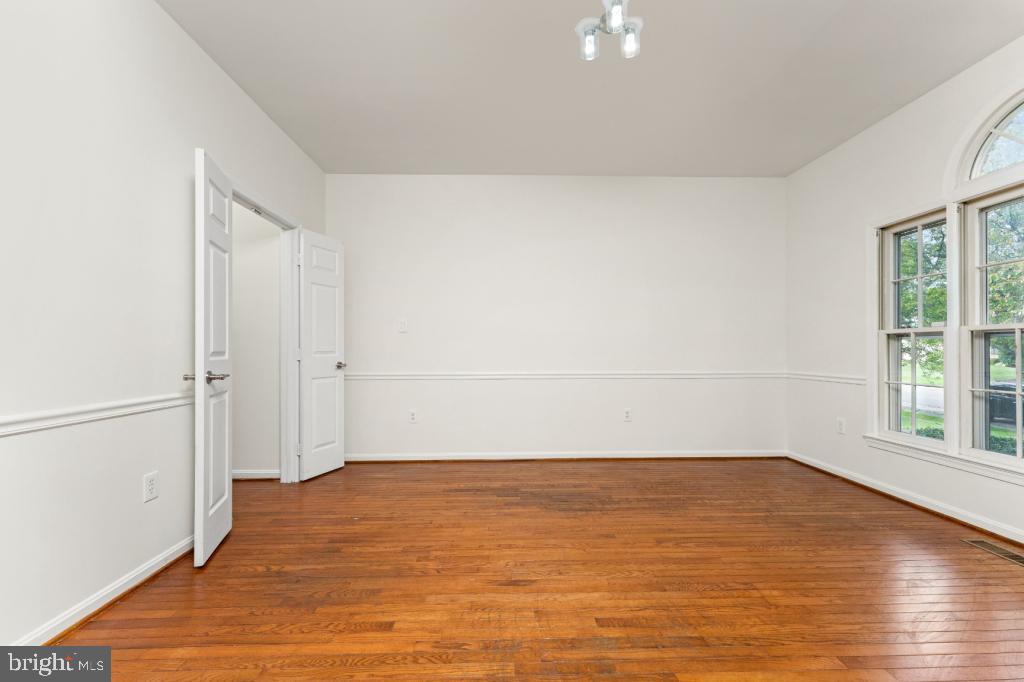 MEADOWS OF MINNIEVILLE - Residential