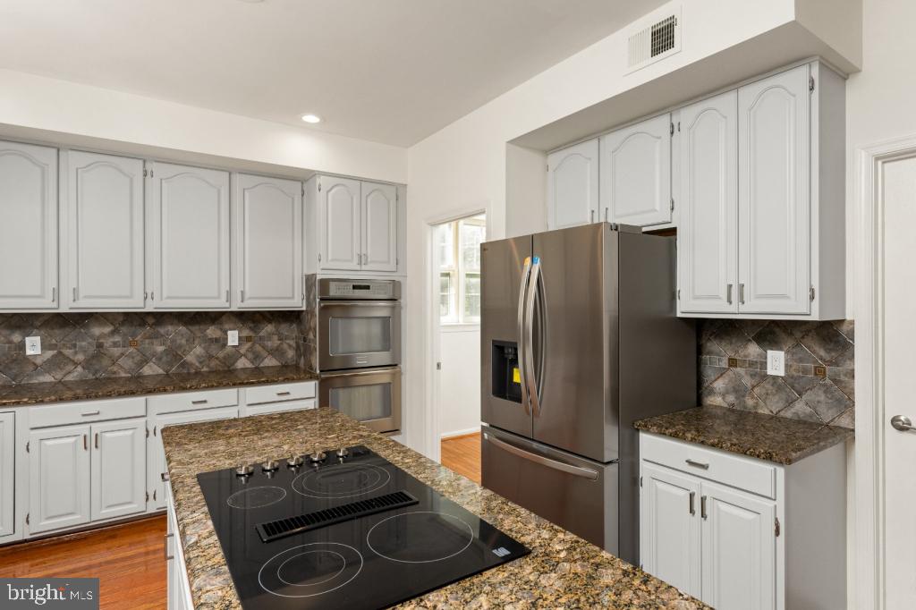 MEADOWS OF MINNIEVILLE - Residential