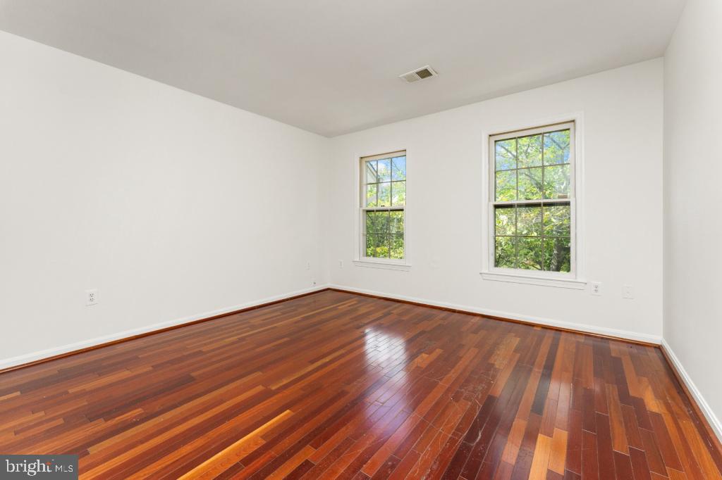 MEADOWS OF MINNIEVILLE - Residential