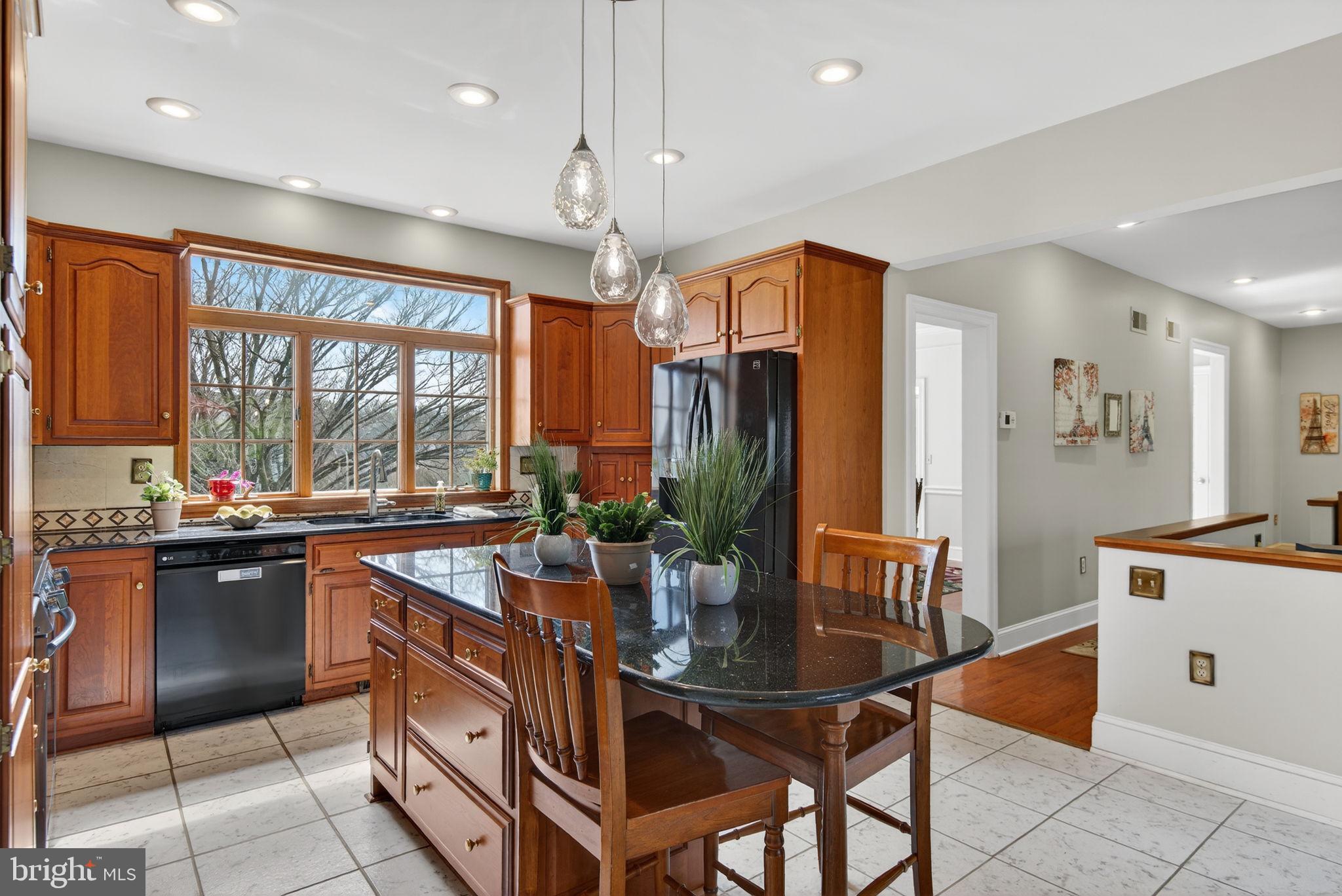 SCHOOL LANE HILLS ESTATES - Residential