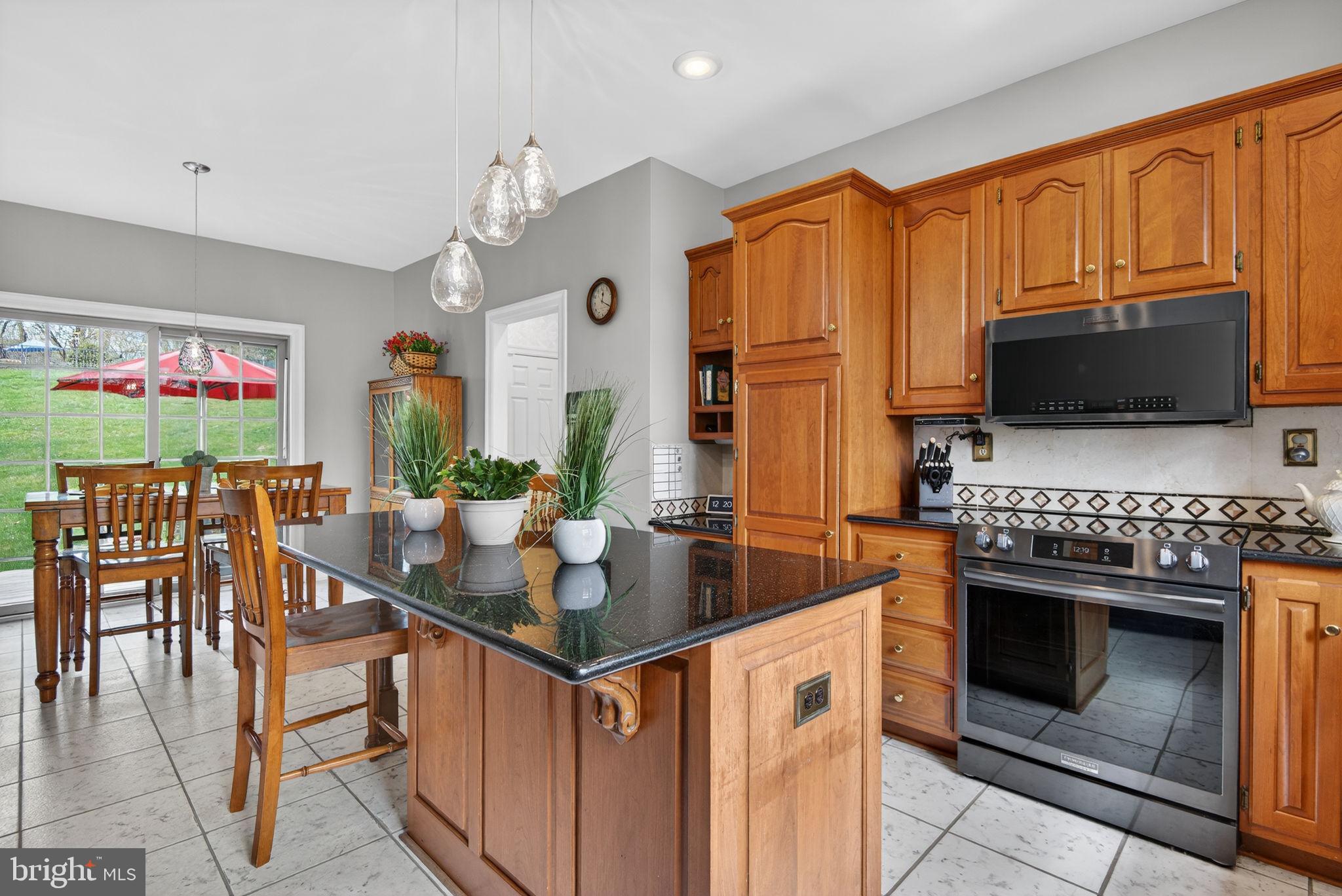 SCHOOL LANE HILLS ESTATES - Residential