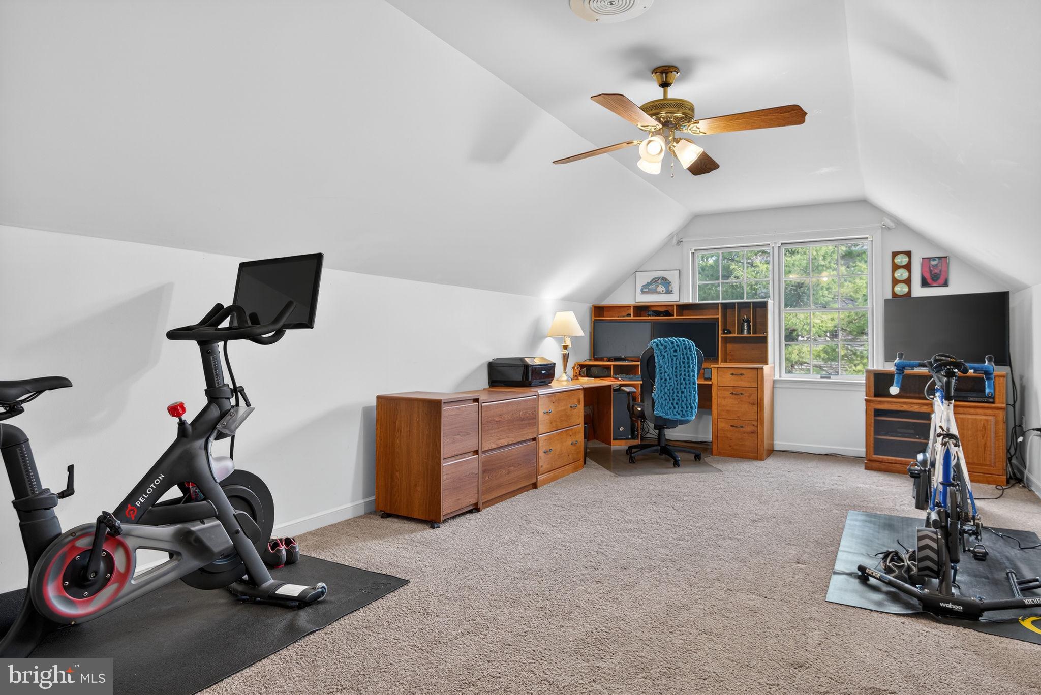 SCHOOL LANE HILLS ESTATES - Residential