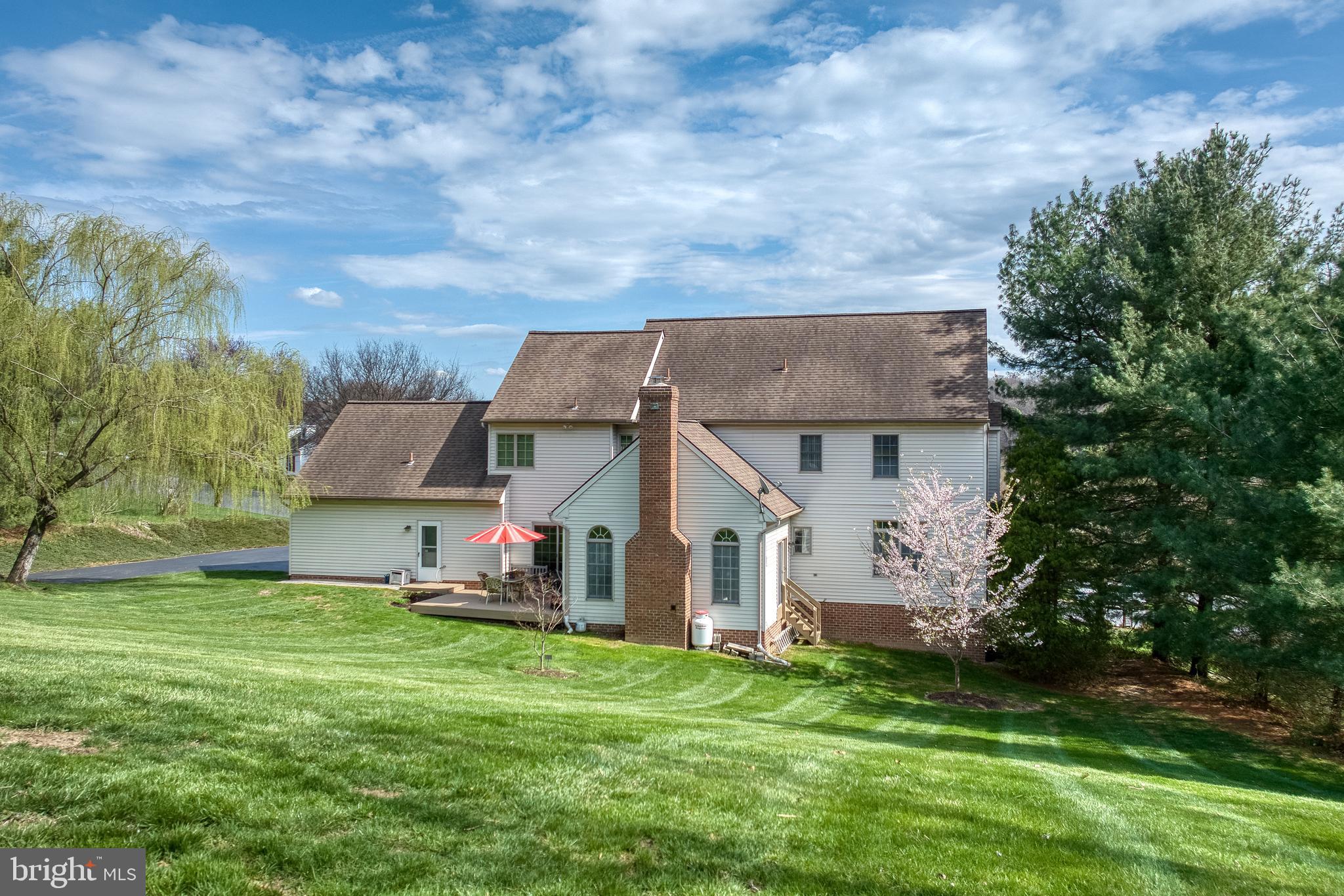 SCHOOL LANE HILLS ESTATES - Residential