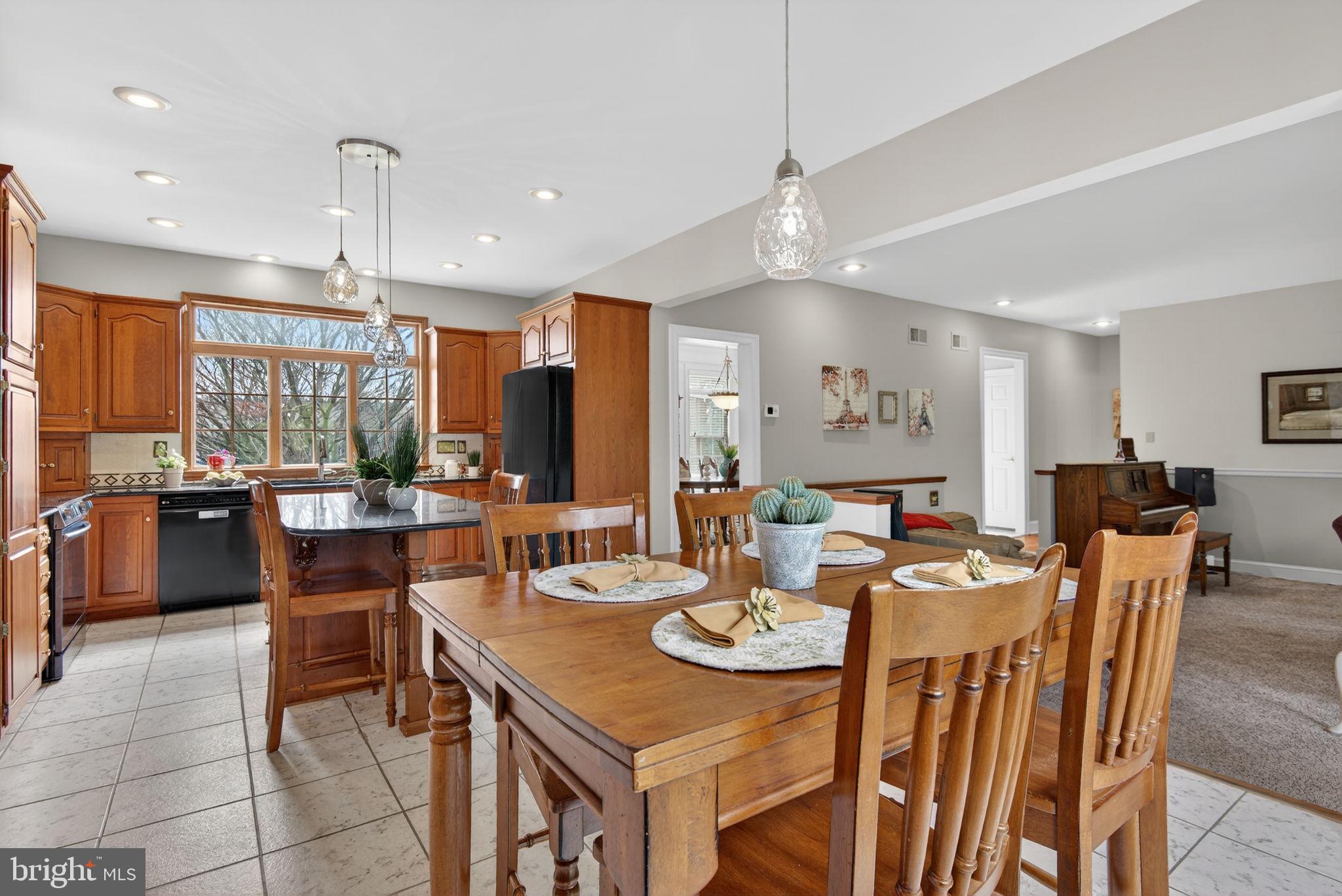 SCHOOL LANE HILLS ESTATES - Residential